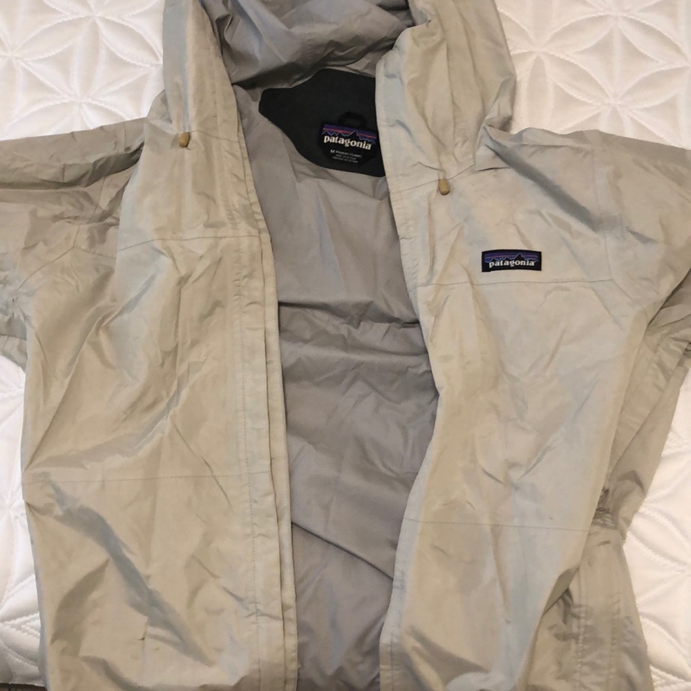 Patagonia rain jacket women’s